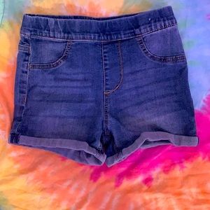 Stretchy denim shorts